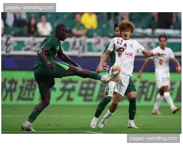 法比奥头球为国安扳回一城 外援中锋展现空中优势